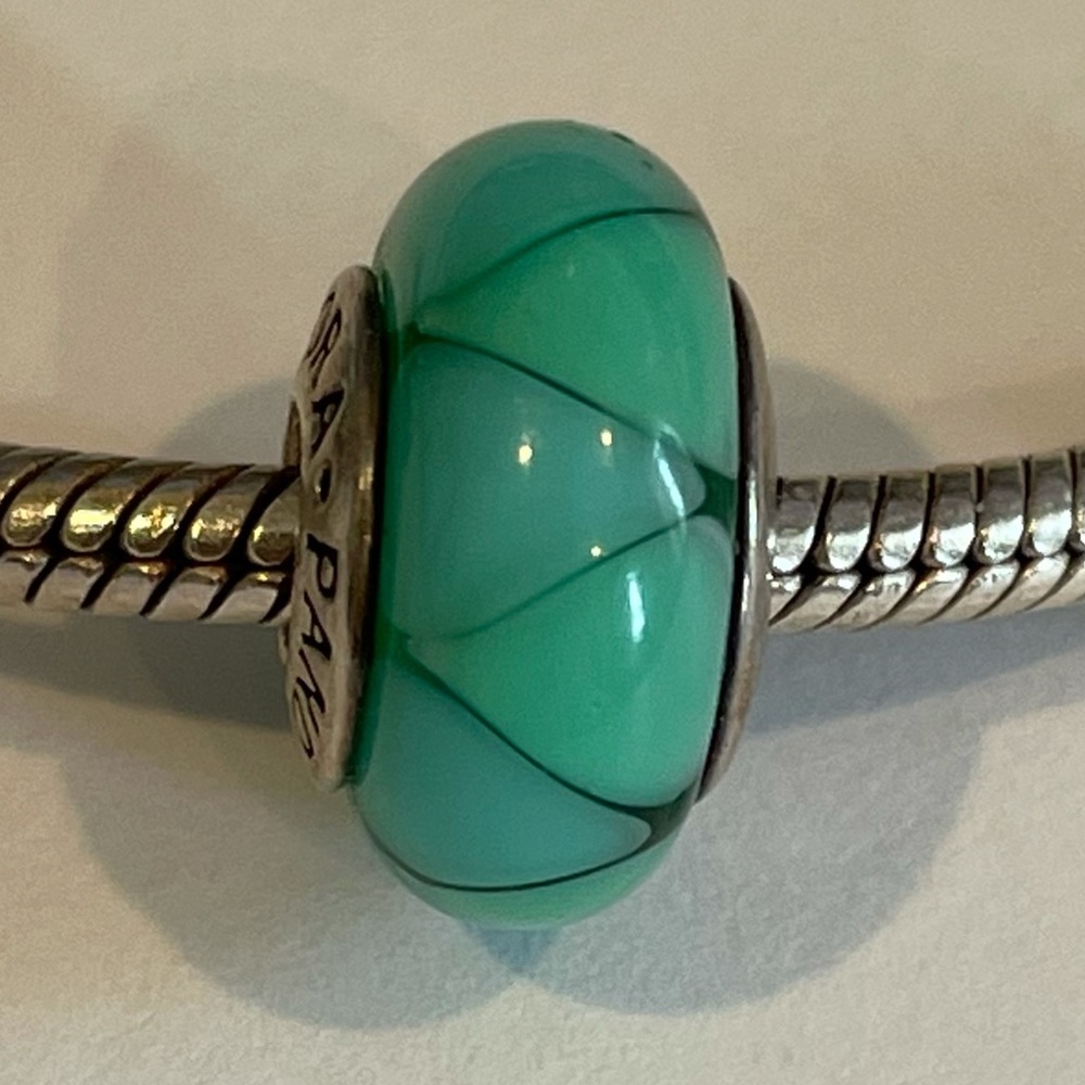 Pandora murano glass captivating triangle charm